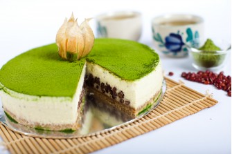 Rich Green Tea Baked Cheese Cake with Azuki Red Beans