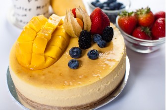 Rich Mango Baked Cheese Cake