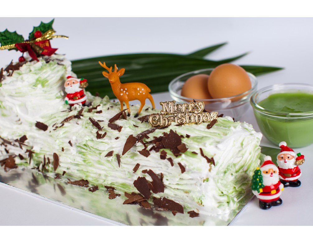 Christmas Pandan Kaya Delight Log Cake